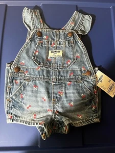 Salopette bavaglino bambino Oshkosh B’gosh 3 m nuova con etichette ciliegie simpatiche volant - Foto 1 di 7