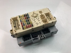 FIAT STILO 192 46797600 Fuse Box 2004 16428886 - Picture 1 of 4