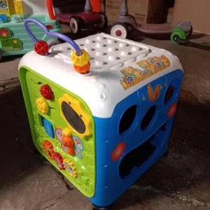 Vtech white, blue, red, orange learning center for babies - Picture 1 of 2