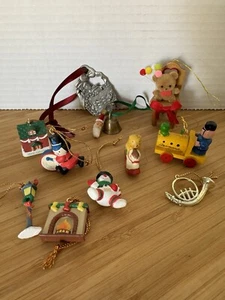 Mini Ornamenti Campana Ottone Longaberger Peltro Floccato Orso Mezzaluna Babbo Natale Vintage - Foto 1 di 20