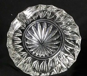 Vintage pressed glass Ashtray - Picture 1 of 5