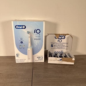 NEW Oral-B iO Series 3 Electric Toothbrush Kit +5 Refill Brush Heads (8 Total) - Picture 1 of 8