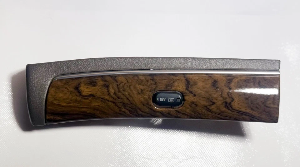 Gris 03-11 MERCURY GRAND MARQUIS LADO DEL CONDUCTOR IZQUIERDO TABLERO MOLDURA 5W33 5404269 DA32N4 Foto 1 de 2