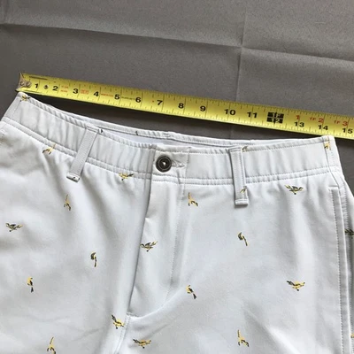 Pantalones Cortos Under Armour Golf Match Play Storm Hombres 30 Gris 9" Estampado de Pájaros Rendimiento Foto 1 de 4