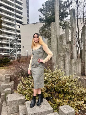 CHRISTIAN DIOR BOUTIQUE Vestido de Lana Crema Pata de Gallo, Vestido Delantal a Cuadros con Foto 1 de 4