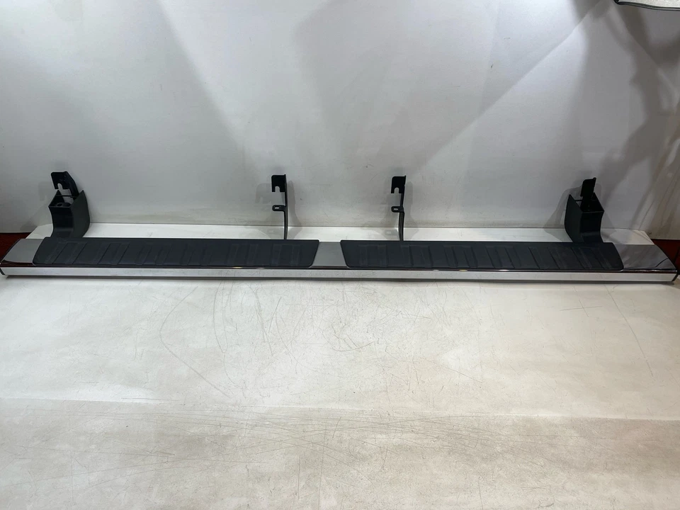 Оригинальная подножка со стороны водителя подходит для CHEVY COLORADO LH 2015–2022 годов выпуска - Изображение 1 из 4