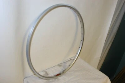 Llanta Sun Ringle M13 II 700c aleación pulida 32 orificios 622x18 mm ojales con MSW SR3 Foto 1 de 3