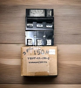 THOMAS & BETTS TBFP24-150-3 150 Amp 3 Pole Circuit Breaker Couple Nicks See Pics - Imagen 1 de 9