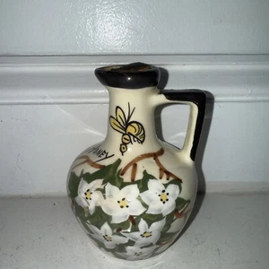 Hermoso tarro de miel de cerámica pintado a mano vintage con abejorro de corcho y margaritas - Imagen 1 de 5