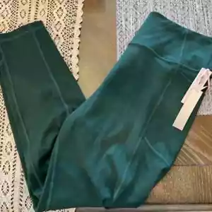 🦄NWT VICTORIA SECRET INCREDIBLE ESSENTIAL 7/8 POCKET KNOCKOUT LEGGINGS Large - Picture 1 of 17
