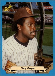 1988 (PADRES) Classic Blue #220 Tony Gwynn