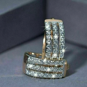 Pendientes redondos de aro abragie de diamantes simulados de 2,00 quilates enchapados en oro rosa 14 K - Imagen 1 de 6
