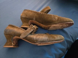Damenschuhe Peter Fox dunkelgrün Wildleder 8,5 Italien VINTAGE GEBRAUCHT VERSANDKOSTENFREI - Bild 1 von 3