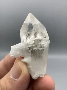 Aquamarine combine with quartz - Picture 1 of 6