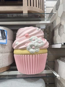 š§Valentineās Day cupcake with flowers food stool HTF - Picture 1 of 2