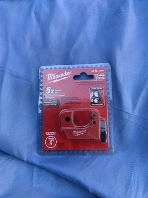 Milwaukee 48-22-4258 3/4 in. Mini Copper Tubing Cutter - Image 1 of 2