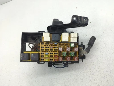 2004 Mazda B4000 Fusebox Fuse Box Relay Module CSI91 - Image 1 of 4
