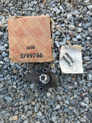 Chevrolet GMC 1960-1962 camioneta rótula rótula inferior NOS GM #3789786 Foto 1 de 4