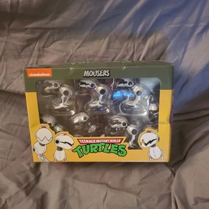 NECA TMNT Tortugas Ninja Mousers Packs FIGURA DE ACCIÓN SELLADA (caja dañada) - Imagen 1 de 3