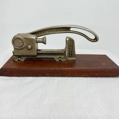 Vintage Arcade 9576 Clamp Cast Iron Nut Cracker Freeport ILL. USA Mounted - Image 1 of 4