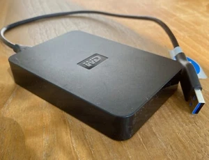 WD ELEMENTS - 1TB PortableExternal Hard Drive HDD, 3.0 USB (WDBPCK0010BBK-01) - Photo 1/6