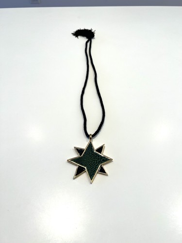 SAINT LAURENT (YSL) AUTENTICA COLLANA CIONDOLO YSL YVES SAINT LAURENT VINTAGE GRANDE STELLA CORDA NERA