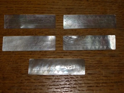 Lot de Jetons Anciens Chinois en Nacre Gravés de Fleurs XVIIIème ou XIXème 4 - Photo 1/3