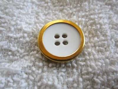 24 VINTAGE NOS MATCHING 3/4" / 19MM GOLD RIM WHITE BUTTONS, ONE PENNY SIZE - Image 1 of 4