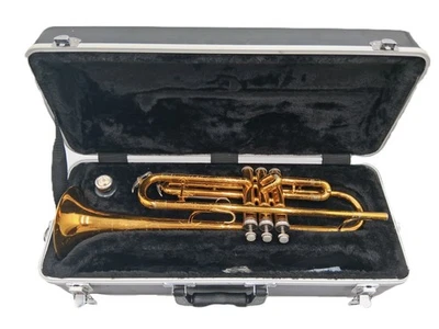 Trompeta King Cleveland 600 + Boquilla Júpiter 70 - Estuche Rígido - Válvulas Stick Foto 1 de 4