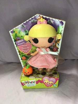 Novo (Arranhões) 2014 Lalaloopsy Littles Chinelos de Fita Boneca Brinquedo Irmã Cinder’s - Imagem 1 de 4