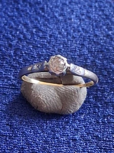 18ct Gold Diamond Ring 1.19 grams - Picture 1 of 7