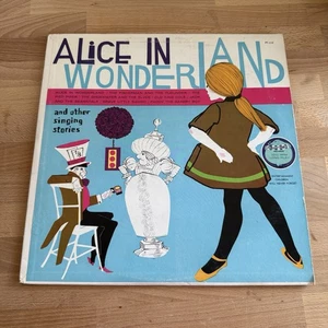 Alice In Wonderland and Other Singing Stories Playtime PT-112 LP Vinyl Record - Imagen 1 de 4