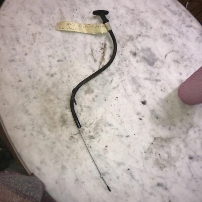 1995-1999 Mitsubishi Eclipse 420A aceite motor varilla tubo montaje D30 Foto 1 de 4