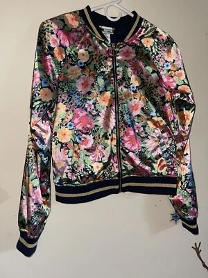Chaqueta de bombardero floral satinada Angela McRay H&M para niña negra dorada talla 16 Foto 1 de 2