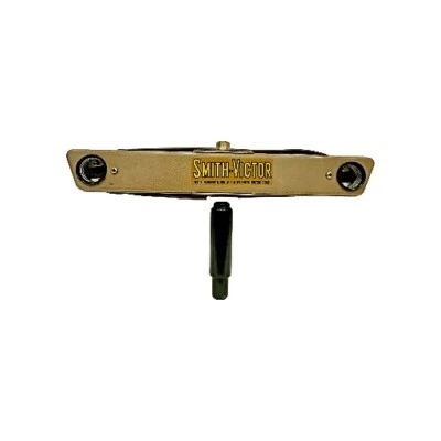 Smith-Victor L2 Dual Bulb Light Bar Tested - Image 1 of 3