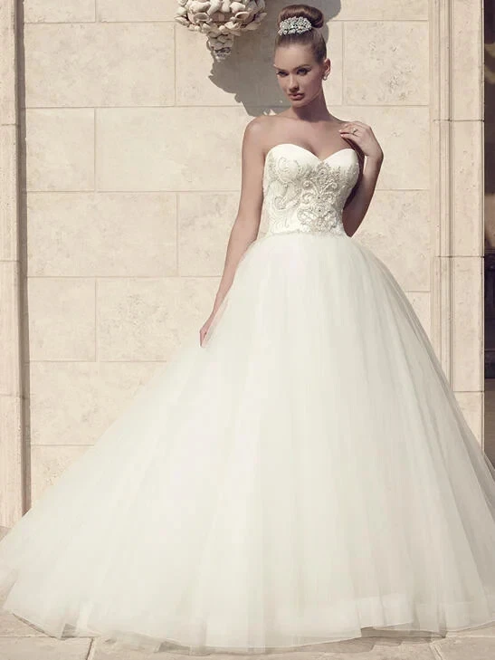 Vestido de novia Casablanca marfil plata adornado sin tirantes talla 12 $1800 Foto 1 de 4