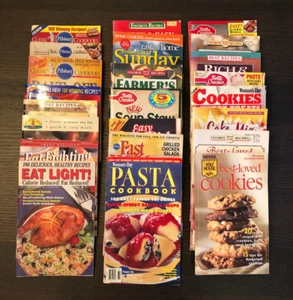 Lot of 25 1990s Recipe Pamphlets Betty Crocker, Pillsbury, Favorite Recipes More - Picture 1 of 6