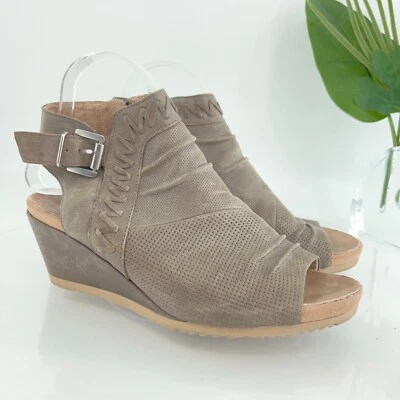 Earth 女式 Attalea Bonaire 凉鞋 10 码浅蓝色皮革楔形露趾 — 第 1/4 张图片