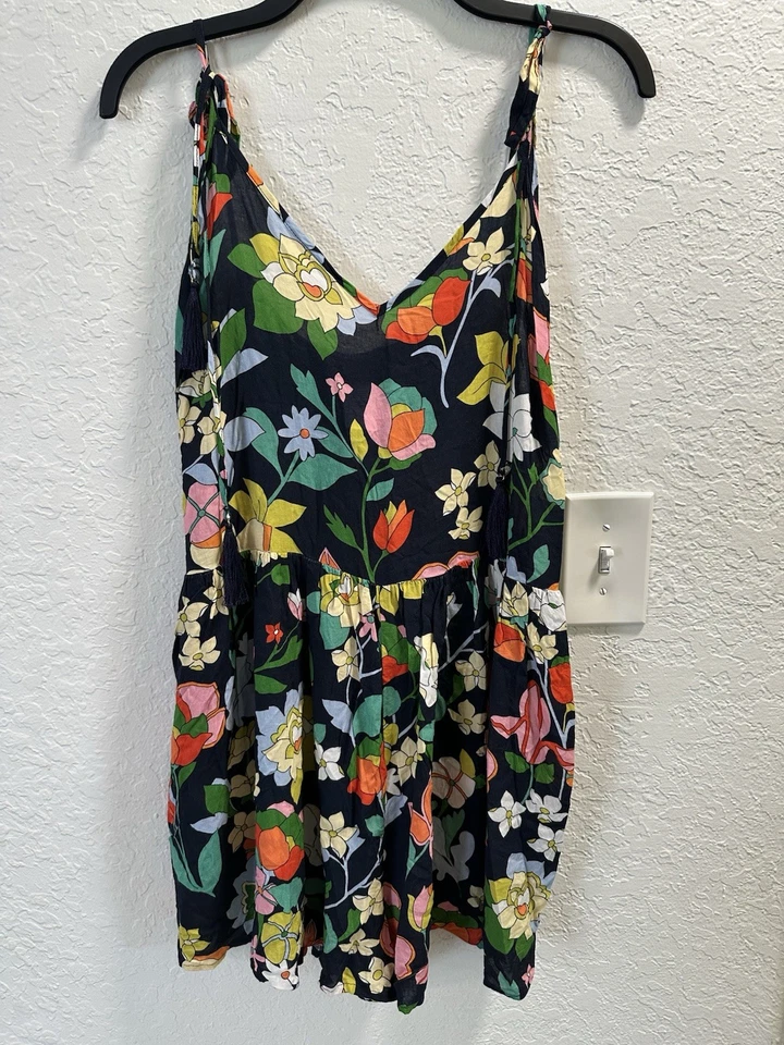 Mameluco floral Kate Spade New York cama con flores tamaño mediano (falta una borla) Foto 1 de 4