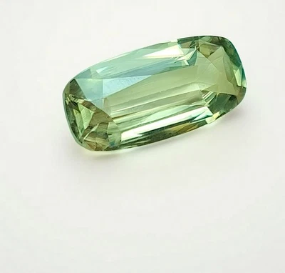 认证颜色变化 DIASPORE ZULTANITE/CSRARIT 100% 天然,未处理 5.92 CR — 第 1/4 张图片