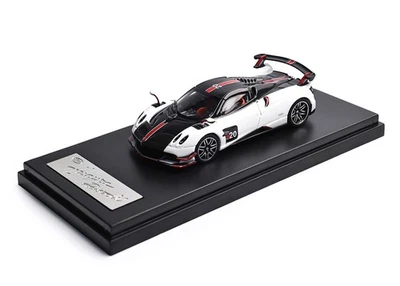 LCD Models 1:64 PAGANI HUAYRA ROADSTER WHITE SPECIAL EDITION - LCD64011-WHS - Immagine 1 di 4