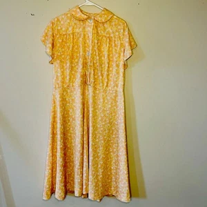 VTG Polyester Dress Fit Flare Short Sleeve Peach Floral Collared Needs Repair M - Picture 1 of 14