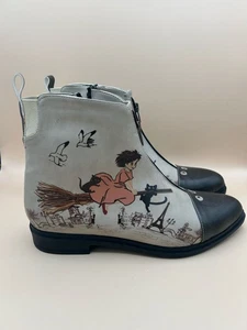 Goby Women's Zipper Ankle Boots EU Size 42 Girl On Broomstick W/ Cat In Paris - Picture 1 of 12
