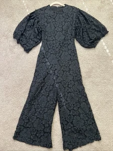 Gorgeous Zara Cropped Lace Flower Jumpsuit Black Size XS S Lined Low Crotch - Picture 1 of 9