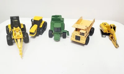 ERTL Tonka 1/43 Scale Diecast Lot Of 5  John Deere Truck Farm Construction 1999 - Image 1 of 4