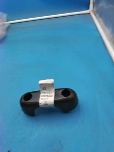 Genuine GM 378445 LH Front Lower Control Arm Bracket 1985-1995 G1500 2500 3500 - Bild 1 von 2