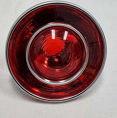 Lente de luz trasera Chevrolet Corvette 1974 C3 nueva Foto 1 de 3