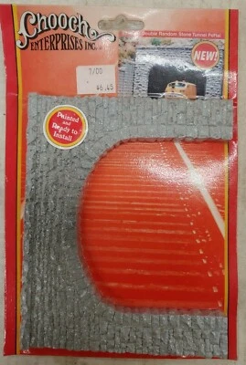 Chooch En. #8370 HO Scale Double-Track Random Stone Tunnel Portal 6-1/4x5. (8D) - Image 1 of 3