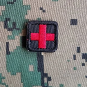 2PCS MINI MEDIC CROSS SQUARE EMT EMS MEDICAL EMBROIDERED HOOK LOOP PATCH BLACK - Picture 1 of 9