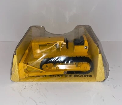 1/16 Caterpillar D6 CAT crawler in BUBBLE BOX MINT Stock no. 301 NIB - Image 1 of 4